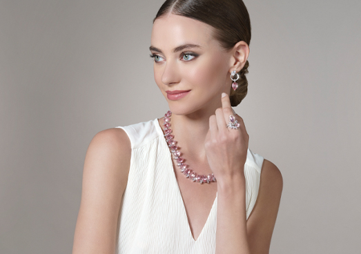 Новогодняя коллекция <br /> в Swarovski!